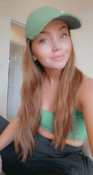 EvelynAura from Québec,Canada